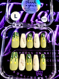 💚🌷 SPRING GARDEN #119 – Large Green & Cream Floral Press-On Nails
