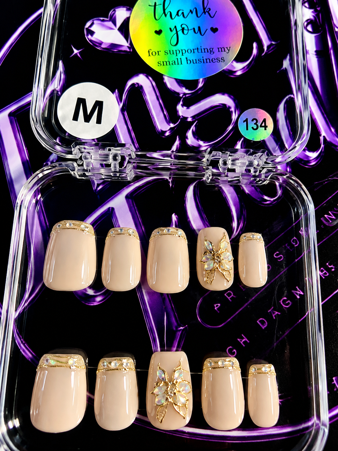 💎✨ GOLDEN PETALS #134 – Medium Nude & Gold Press-On Nails